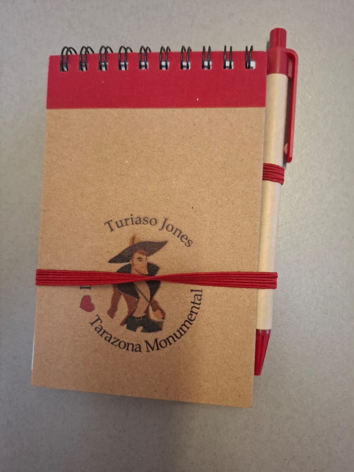 Libreta con bolígrafo
